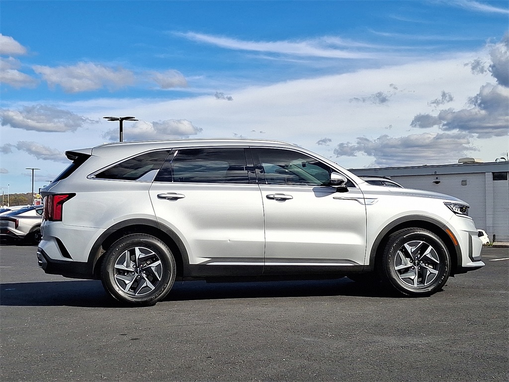 2022 Kia Sorento Hybrid S photo 4