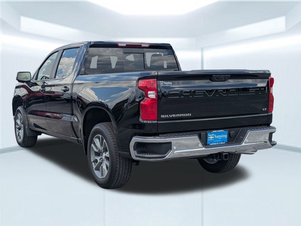 2025 Chevrolet Silverado 1500 LT photo 3
