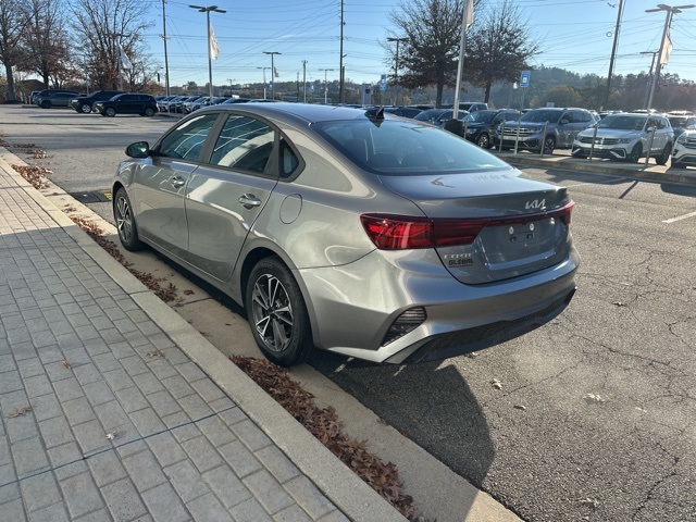 2022 Kia Forte LXS photo 2