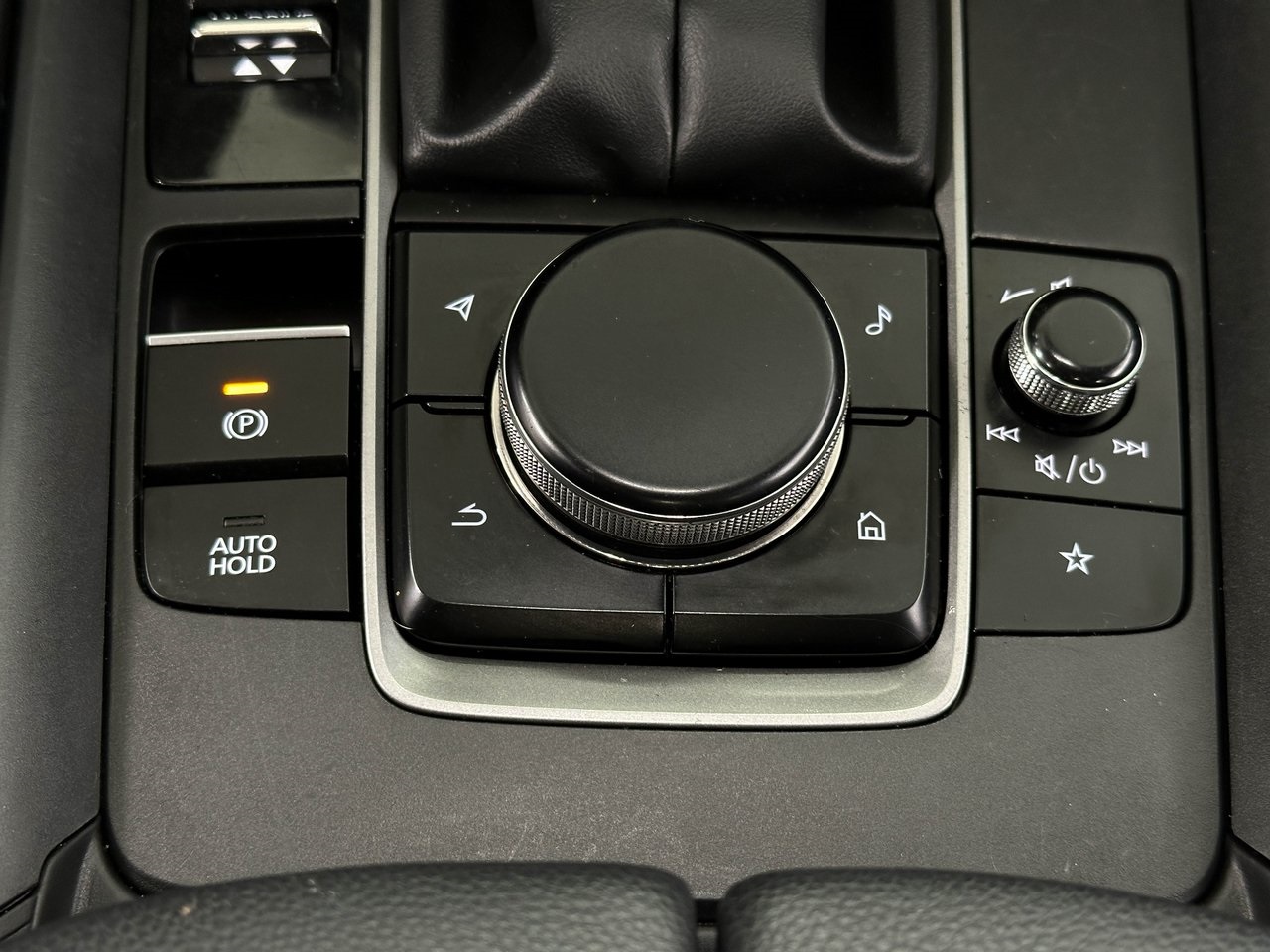 2024 Mazda CX-50 2.5 S Preferred photo 13