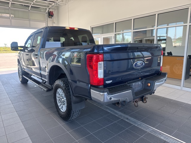 2018 Ford F-350 XLT photo 28