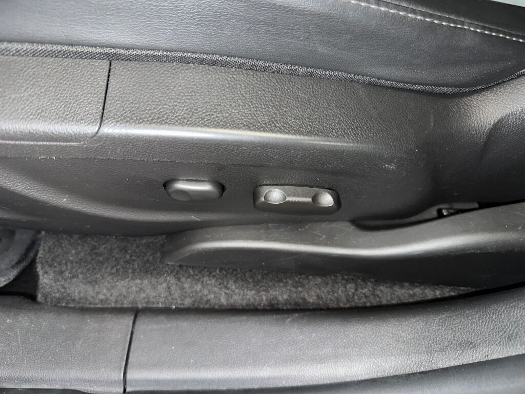 2020 Buick Encore Preferred photo 3