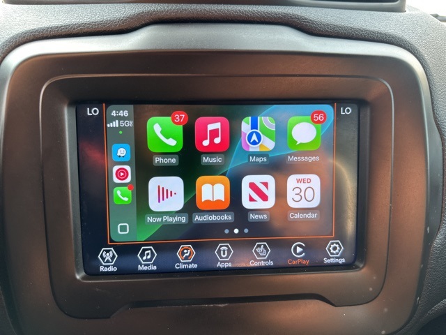 2021 Jeep Renegade Latitude photo 9