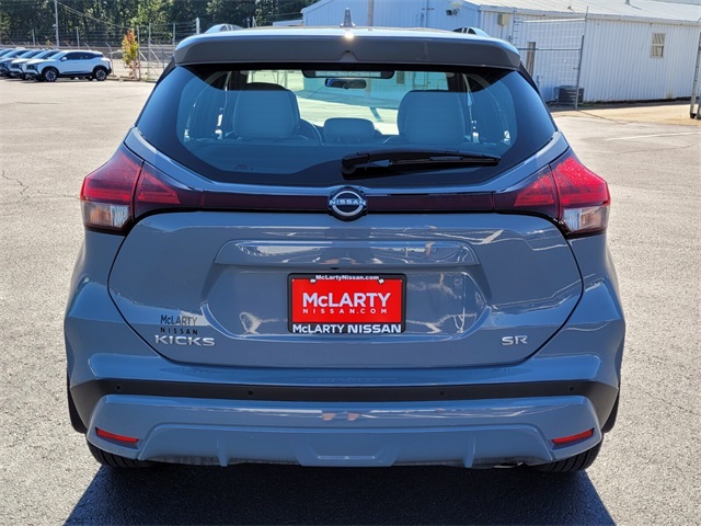 2024 Nissan Kicks SR photo 4