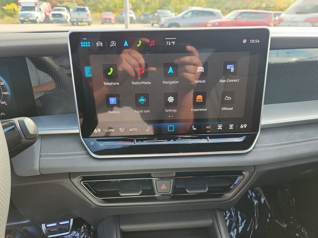 2025 Volkswagen Tiguan SE R-Line Black photo 15