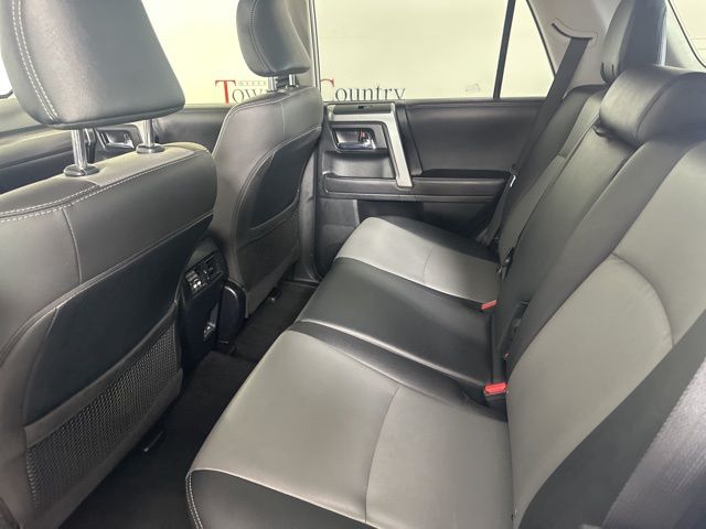2024 Toyota 4Runner SR5 Premium photo 20