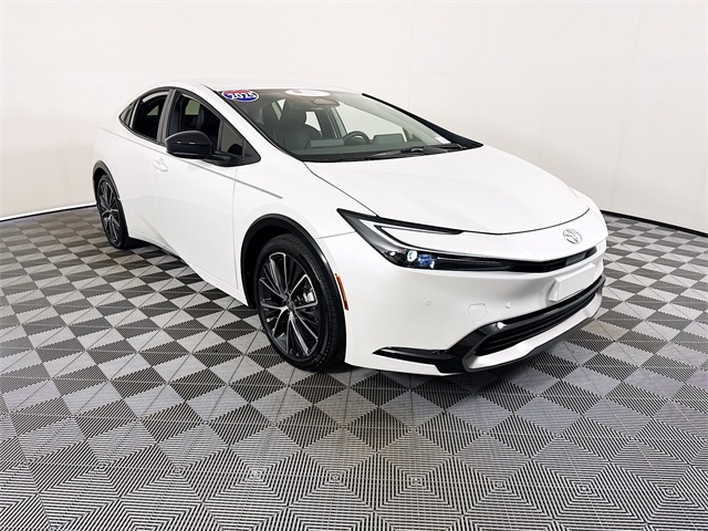 2025 Toyota Prius Limited's photo