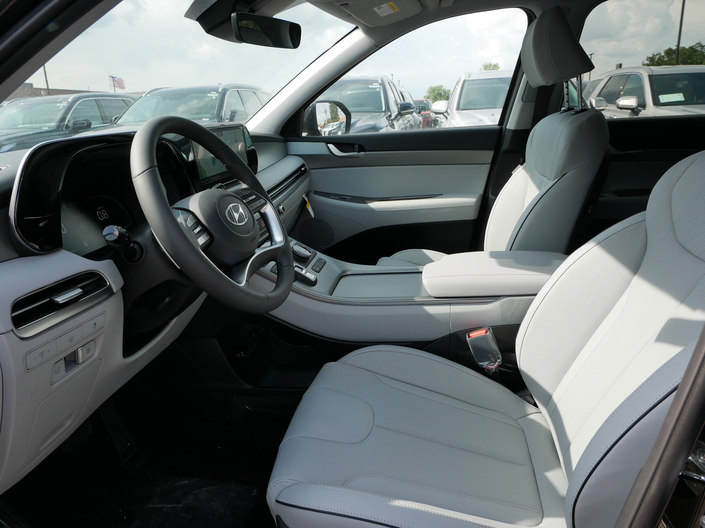 2025 Hyundai Palisade SEL photo 6
