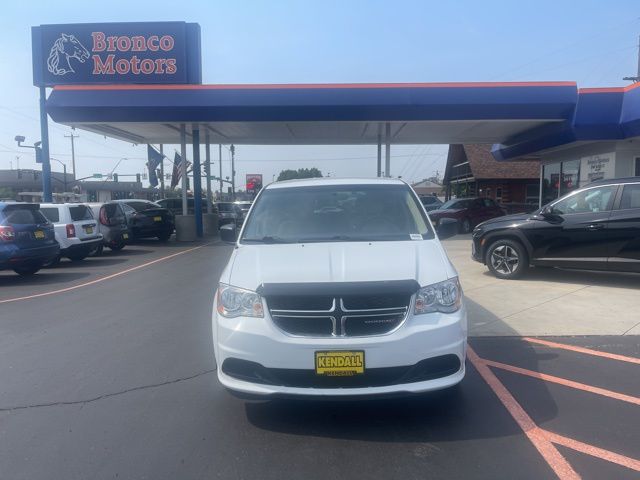 2016 Dodge Grand Caravan SE photo 2