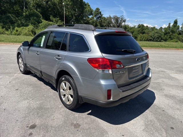2011 Subaru Outback 2.5i Premium photo 4