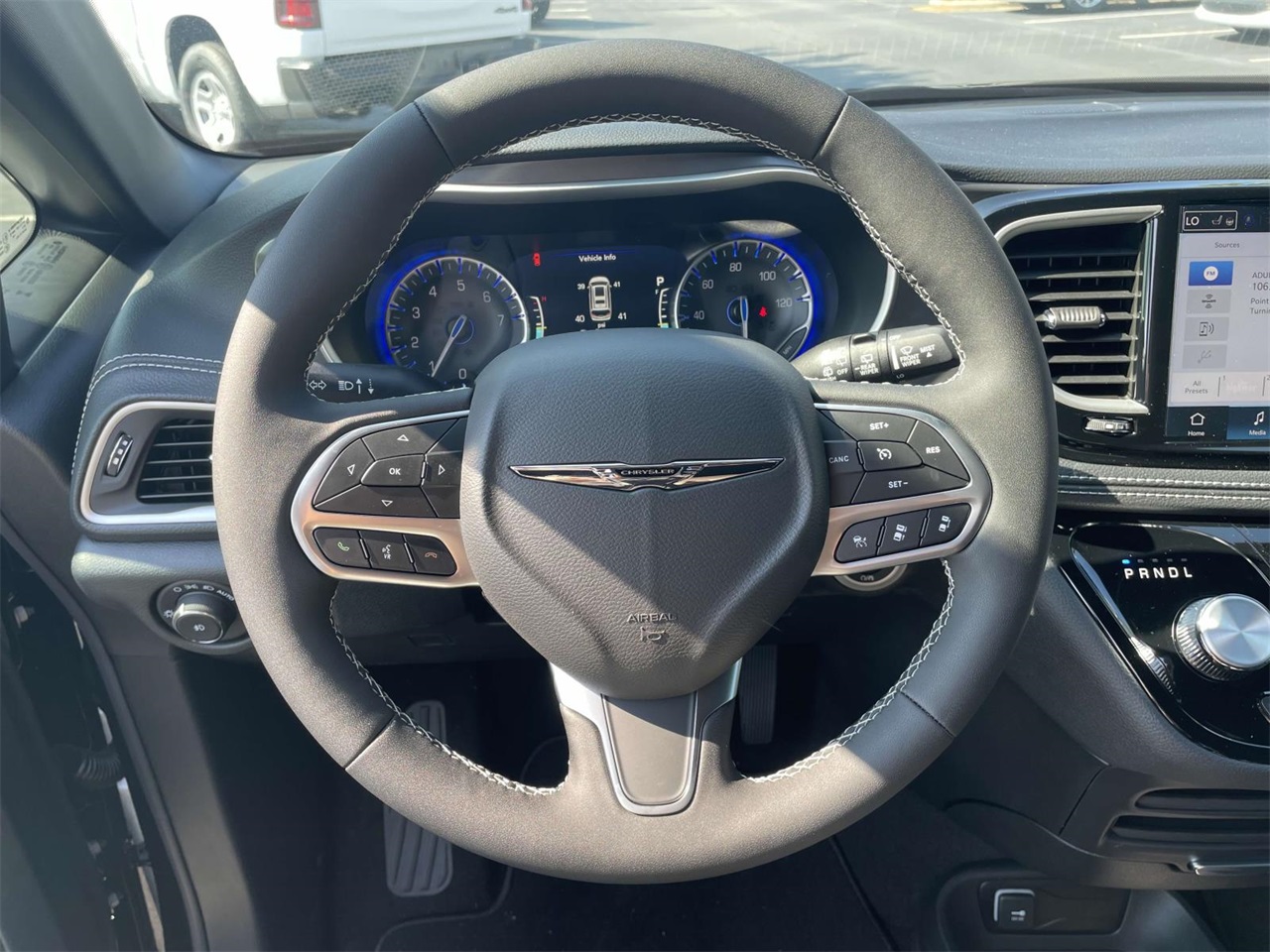 2026 Chrysler Pacifica photo 27