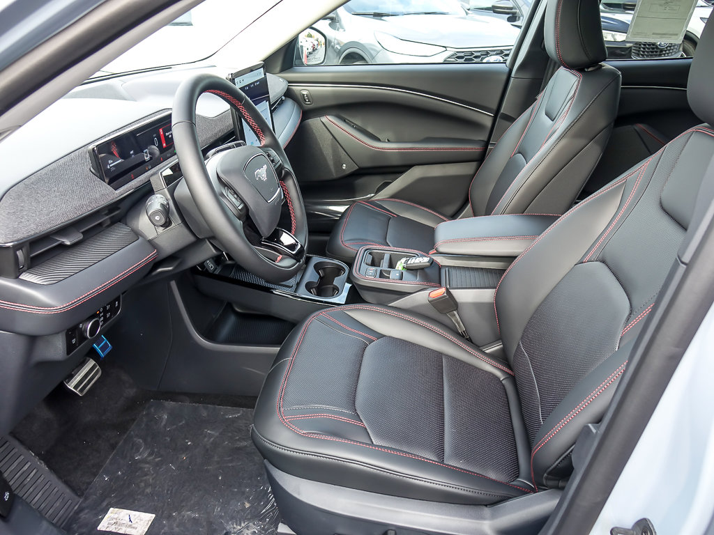 2025 FORD MUSTANG MACH-E - Image 9