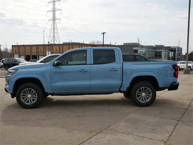 2025 Chevrolet Colorado Work Truck LT photo 4