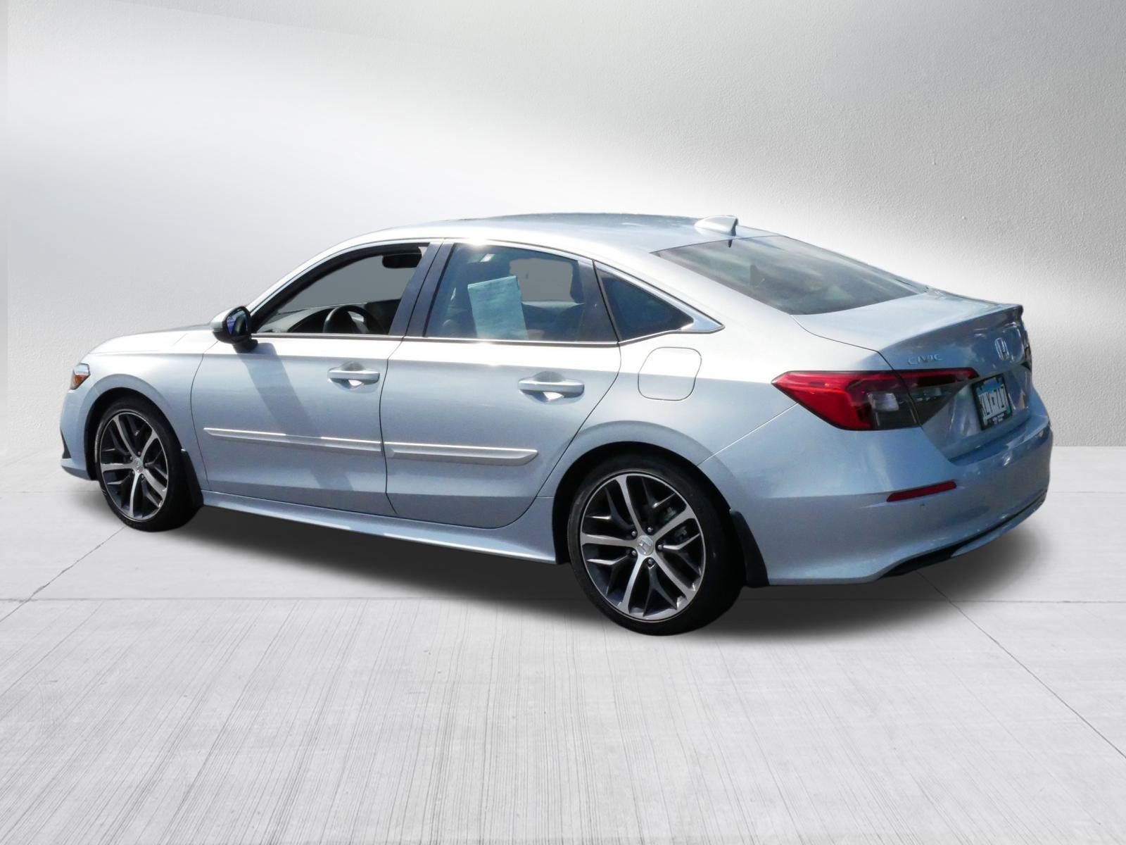 2023 Honda Civic Touring photo 5