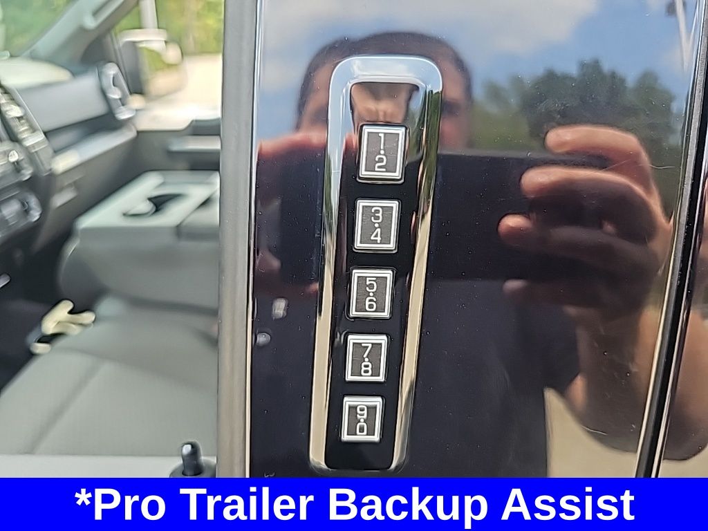 2016 Ford F-150 XLT photo 12