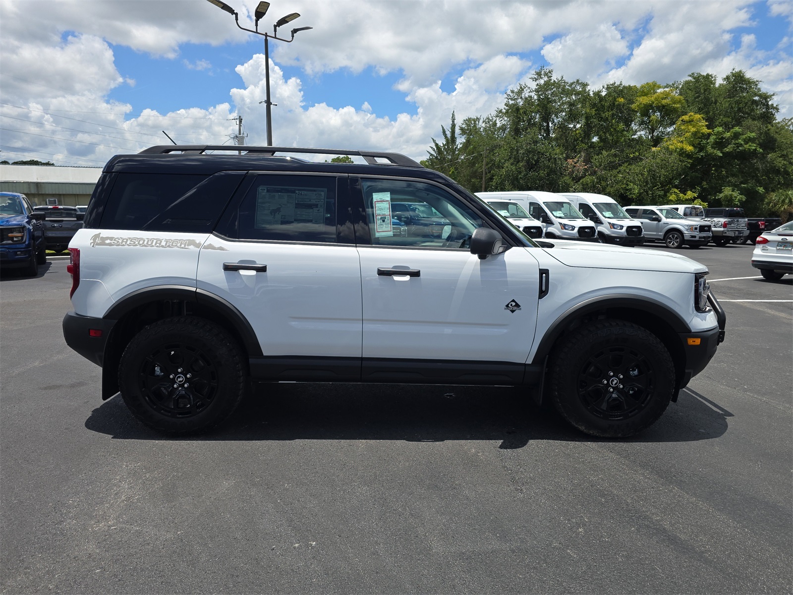 2025 Ford Bronco Sport Outer Banks photo 4