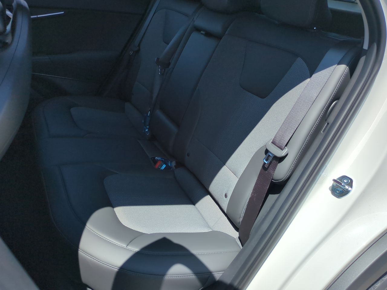 2025 Kia Niro Plug-In Hybrid EX photo 20