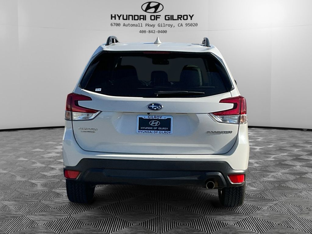 2022 Subaru Forester Limited photo 6
