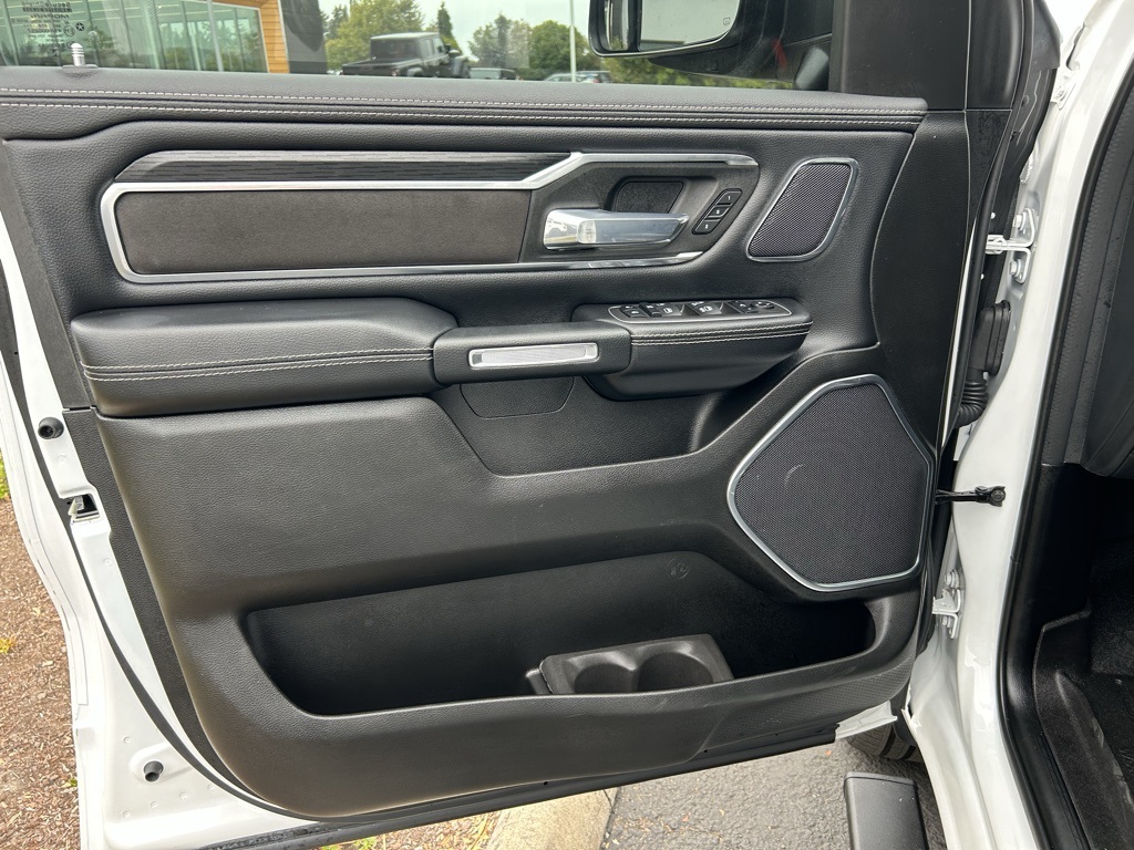 2024 Ram 1500 Laramie photo 11