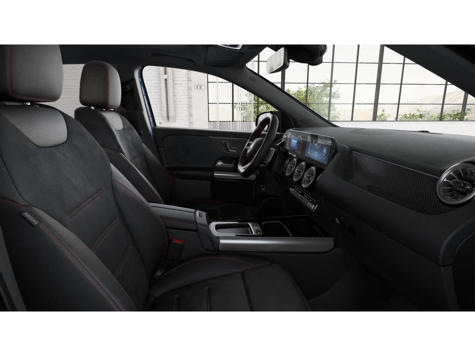 2025 Mercedes Benz GLA 250 4MATIC photo 3