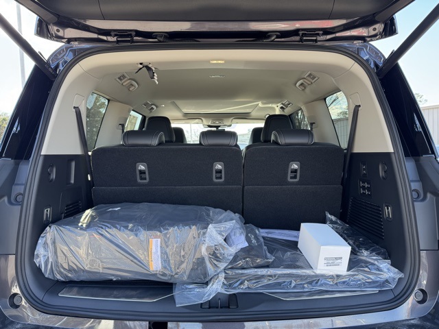 2025 Infiniti QX80 Luxe photo 32