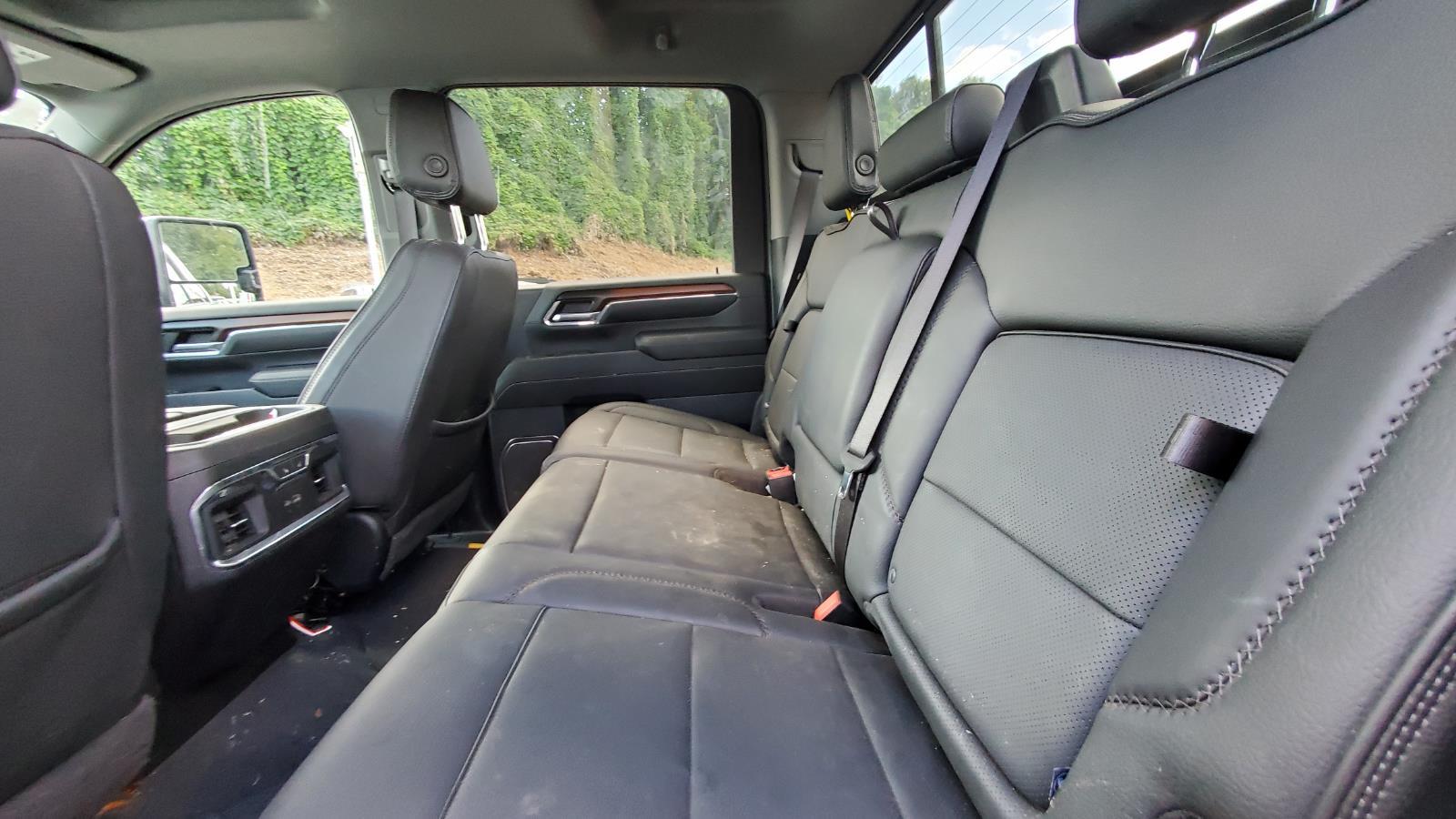 2024 Gmc Sierra 2500 HD Denali photo 5