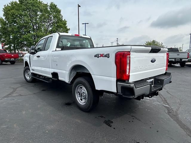 2025 Ford F-250 XL photo 4