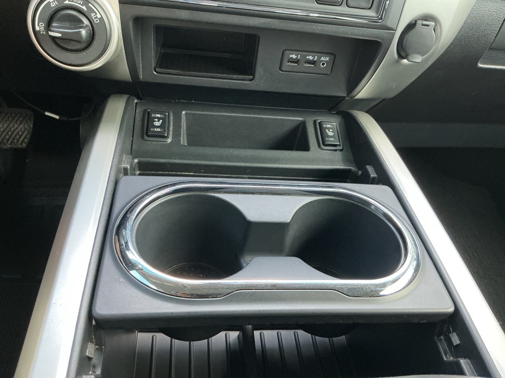 2019 Nissan Titan SV photo 12