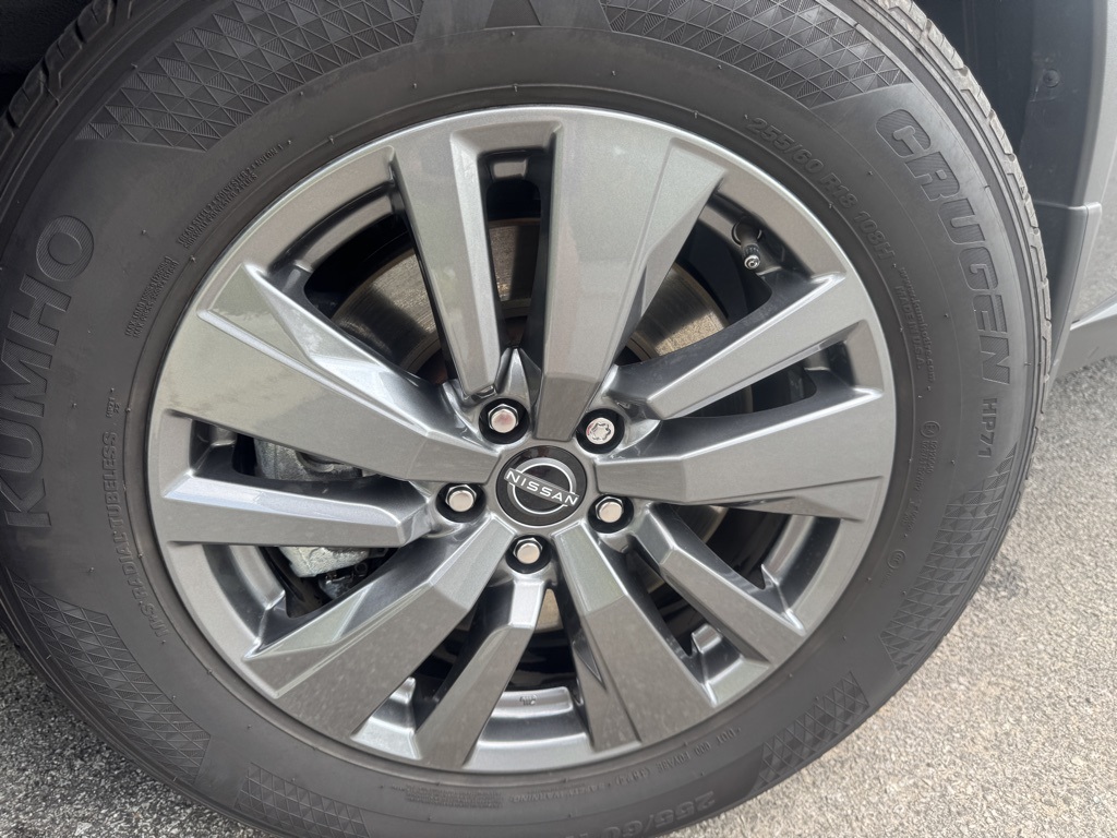 2025 Nissan Pathfinder SV photo 4