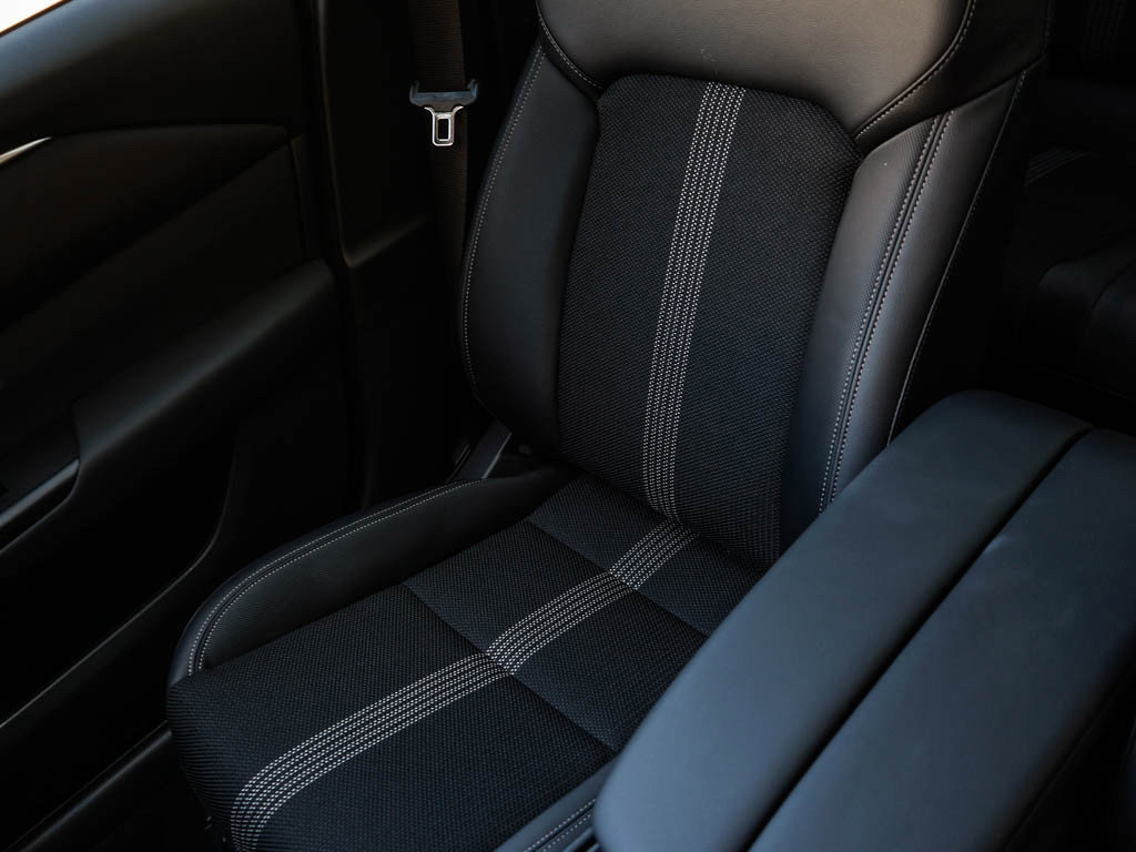 2025 Mazda CX-50 2.5 S Premium photo 25
