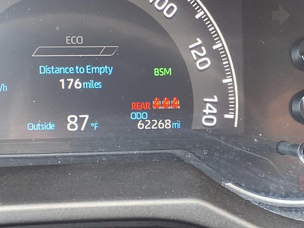 2024 Toyota RAV4 XLE photo 18