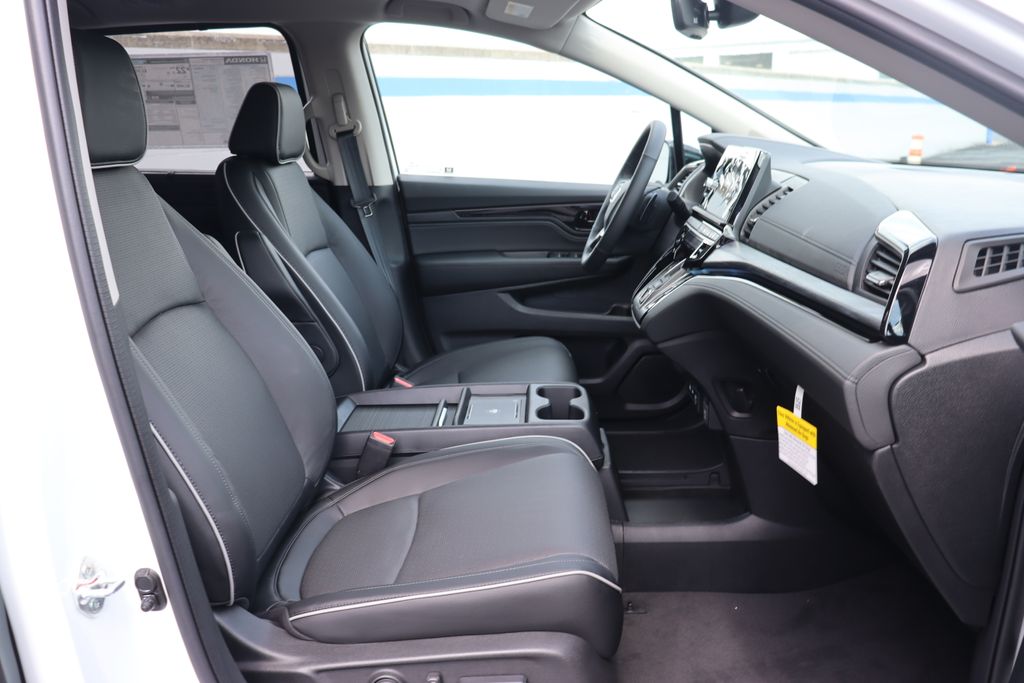 2026 Honda Odyssey Elite photo 19