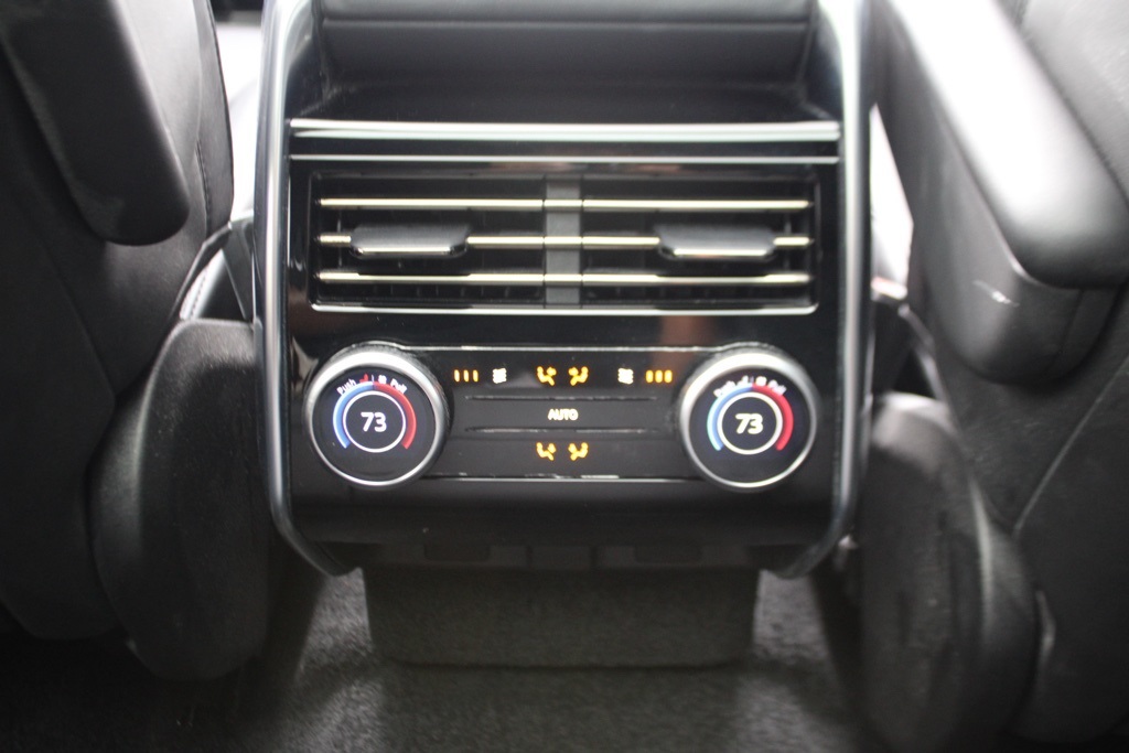 2023 Land Rover Range Rover SE photo 30