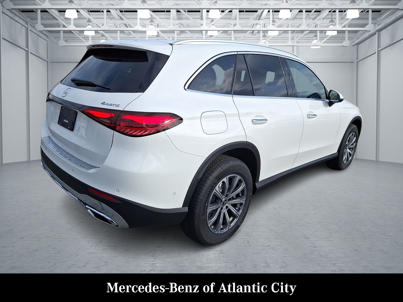 2026 Mercedes Benz GLC 300 4MATIC photo 3