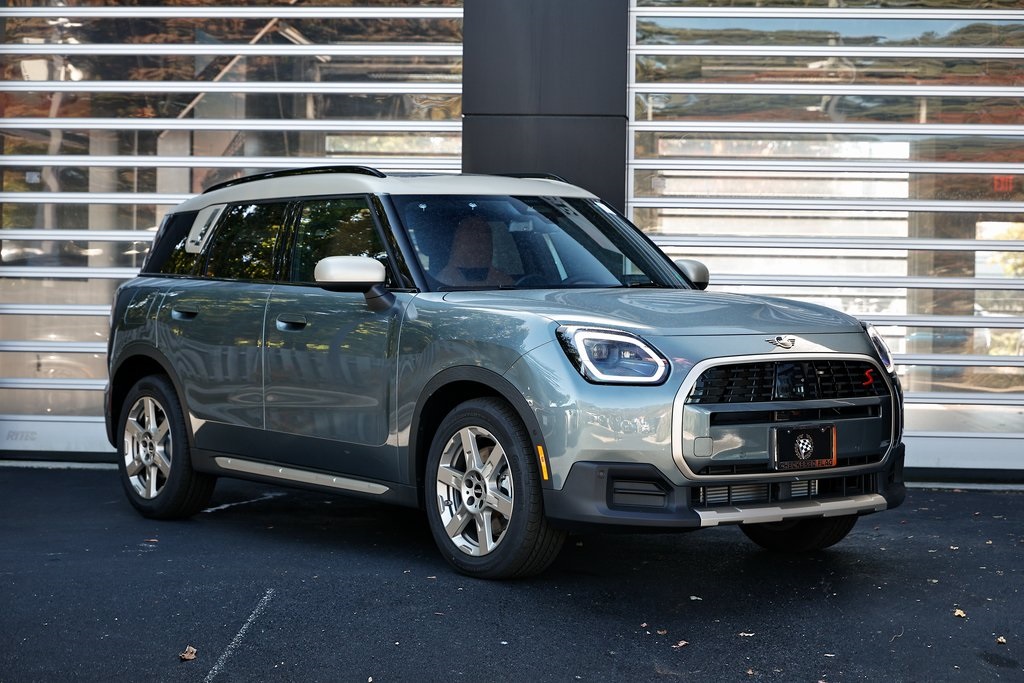 2026 MINI Countryman S's photo
