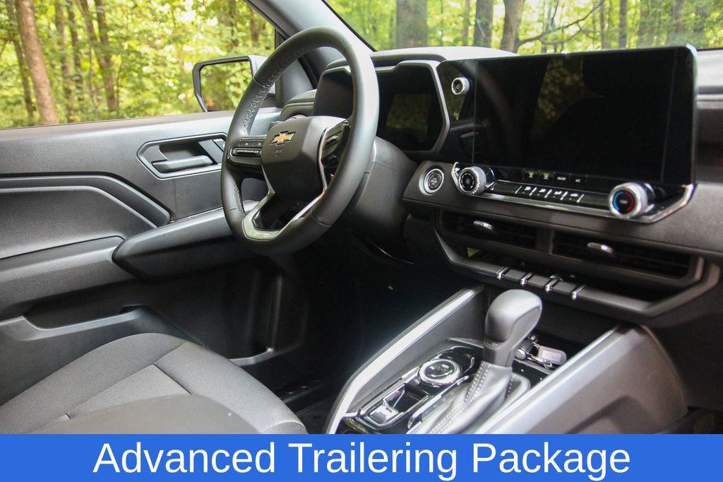 2025 Chevrolet Colorado LT photo 12