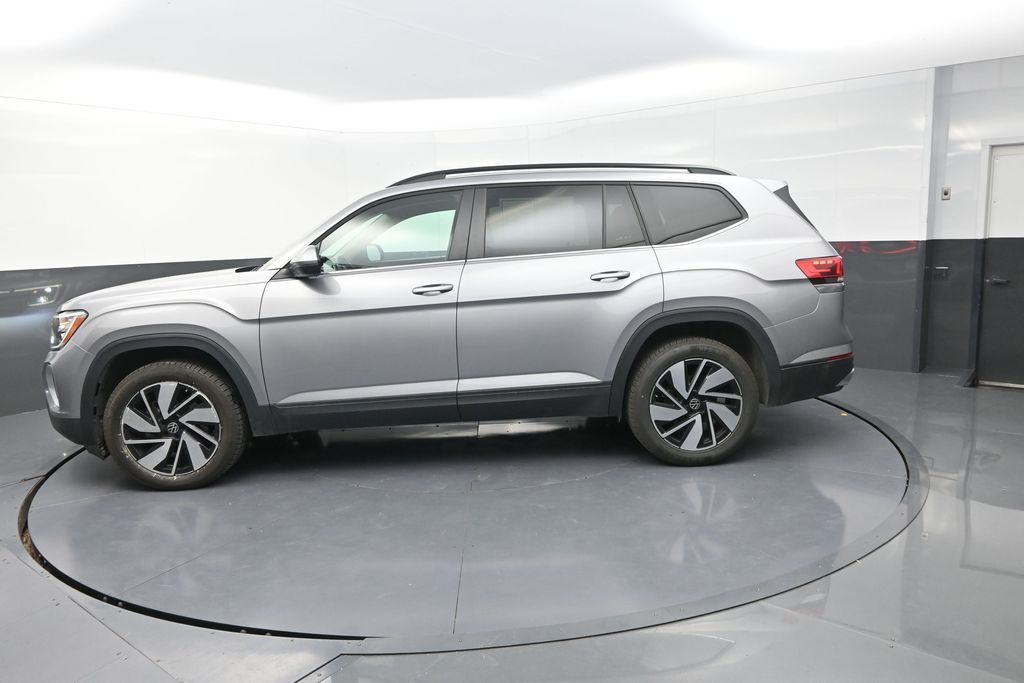 2024 Volkswagen Atlas SE Technology photo 4