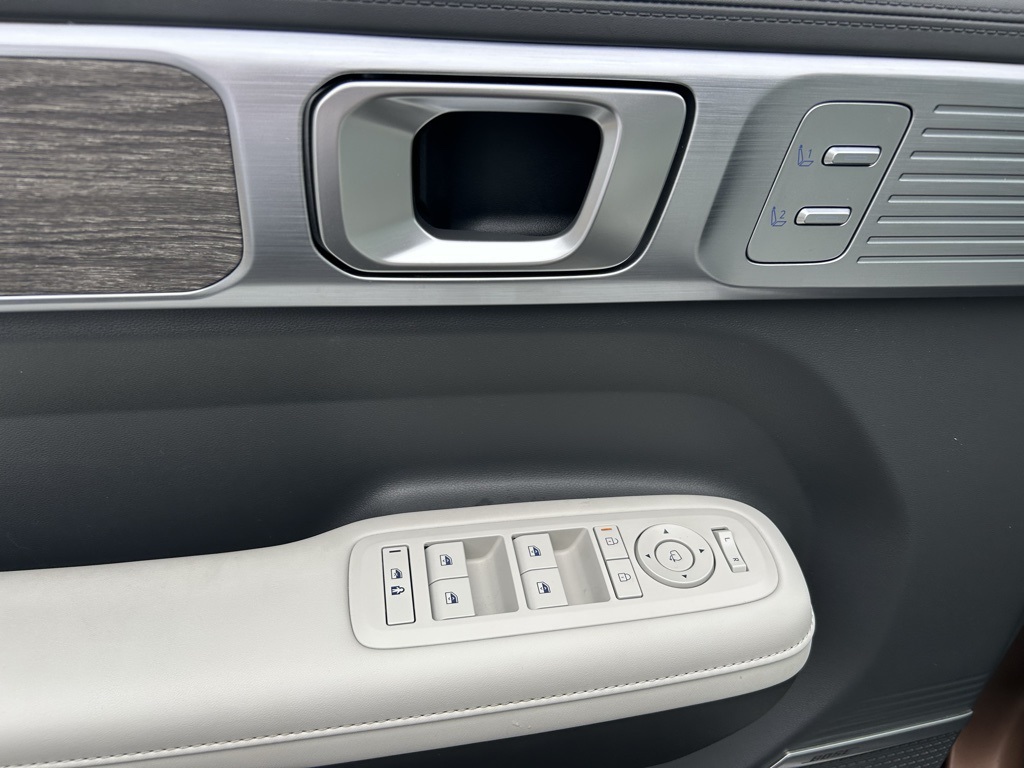 2024 Hyundai Santa Fe Calligraphy photo 8