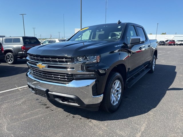 2022 Chevrolet Silverado 1500 LT photo 3