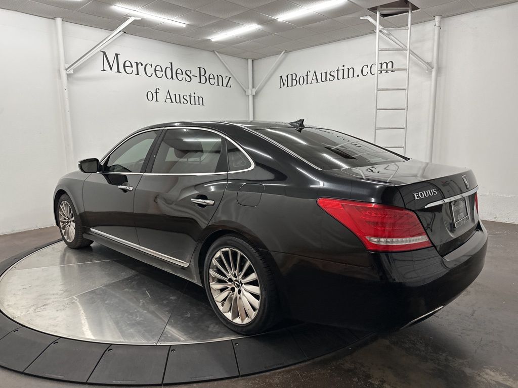 2014 Hyundai Equus Signature photo 4