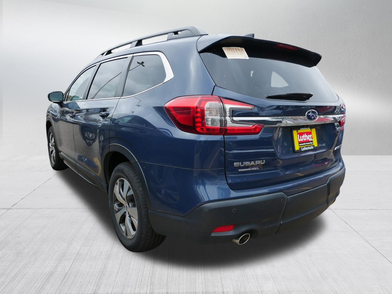 2024 Subaru Ascent Premium photo 4