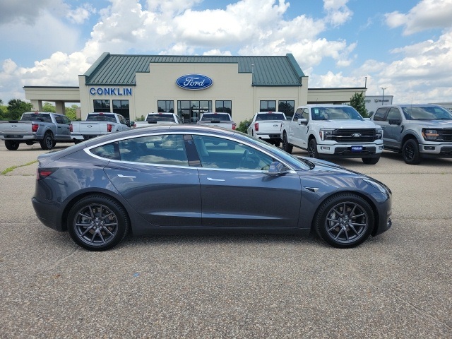 2018 Tesla Model 3 Long Range photo 16