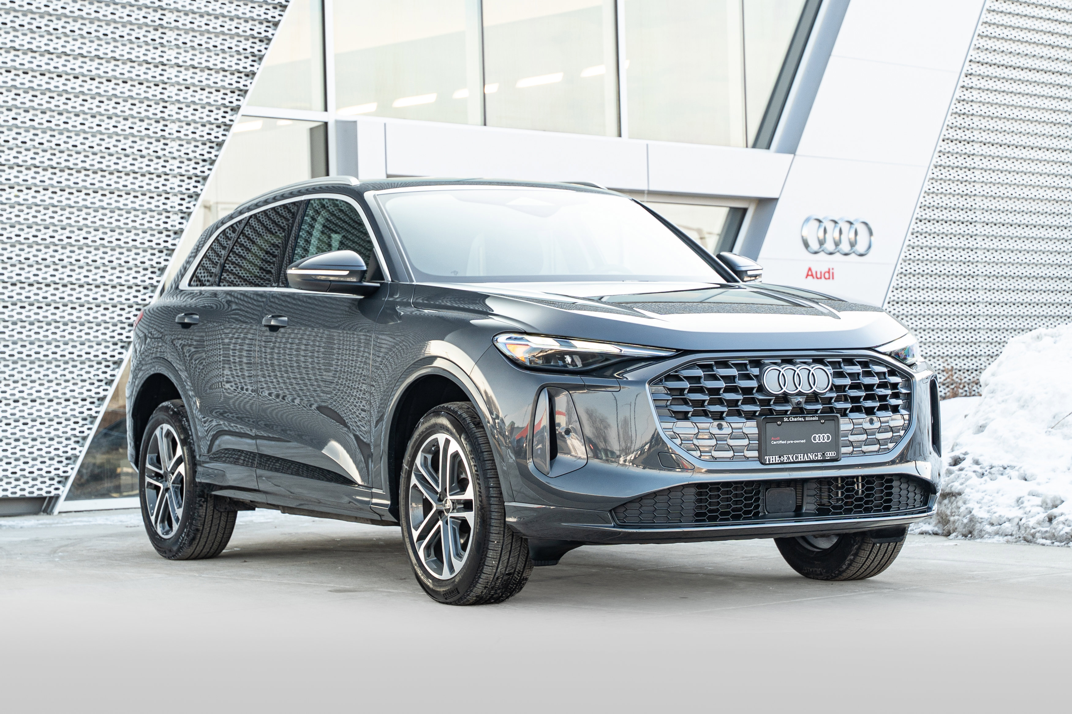 2025 Audi New Q5 Premium's photo