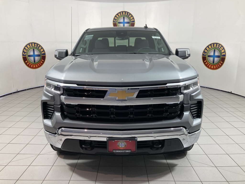 2026 Chevrolet Silverado 1500 LT photo 4