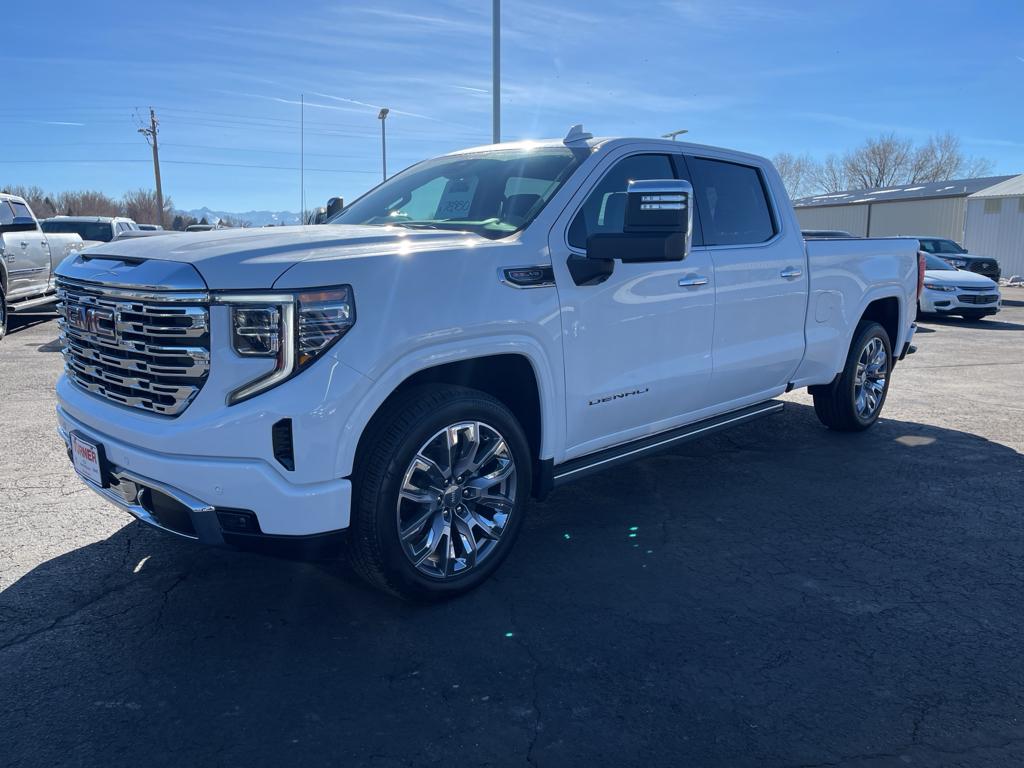 New 2024 GMC Sierra 1500 Denali Crew Cab in Montrose R10028 Turner