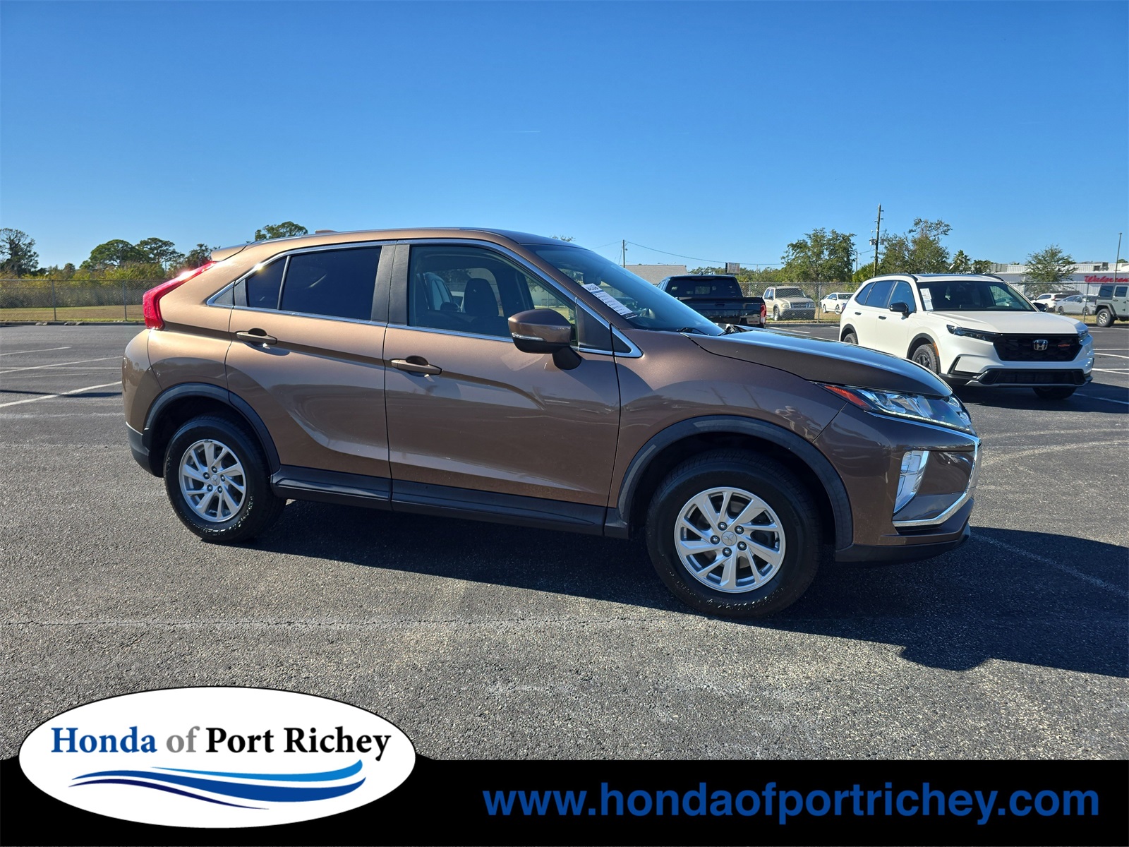 2019 Mitsubishi Eclipse Cross ES's photo