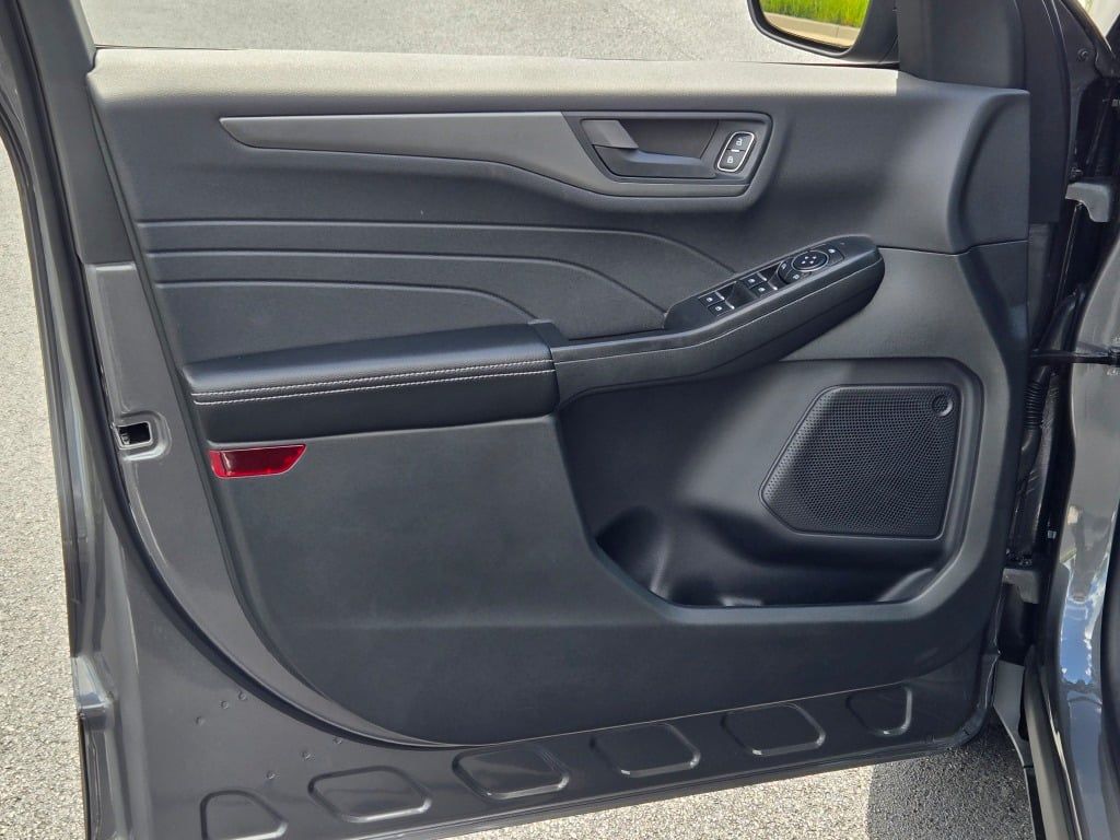 2025 Ford Escape Active photo 17