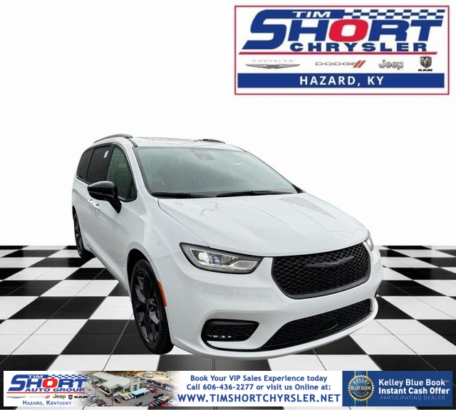 2026 Chrysler Pacifica Limited's photo