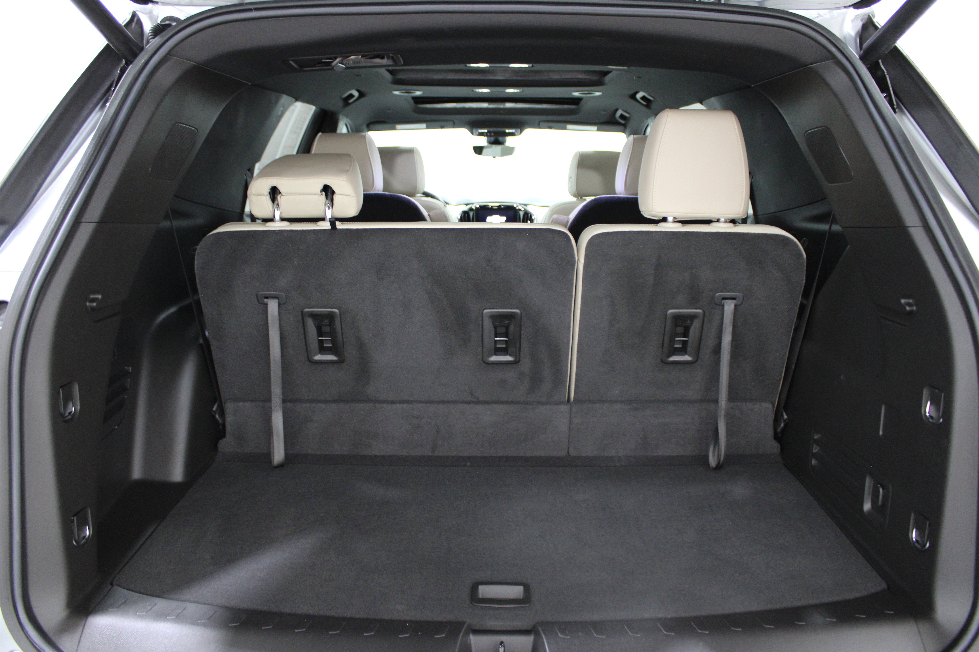 2023 Chevrolet Traverse Premier photo 21