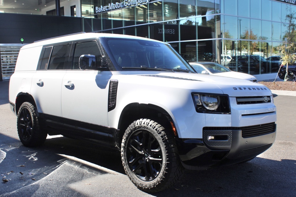 2024 Land Rover Defender Outbound photo 3